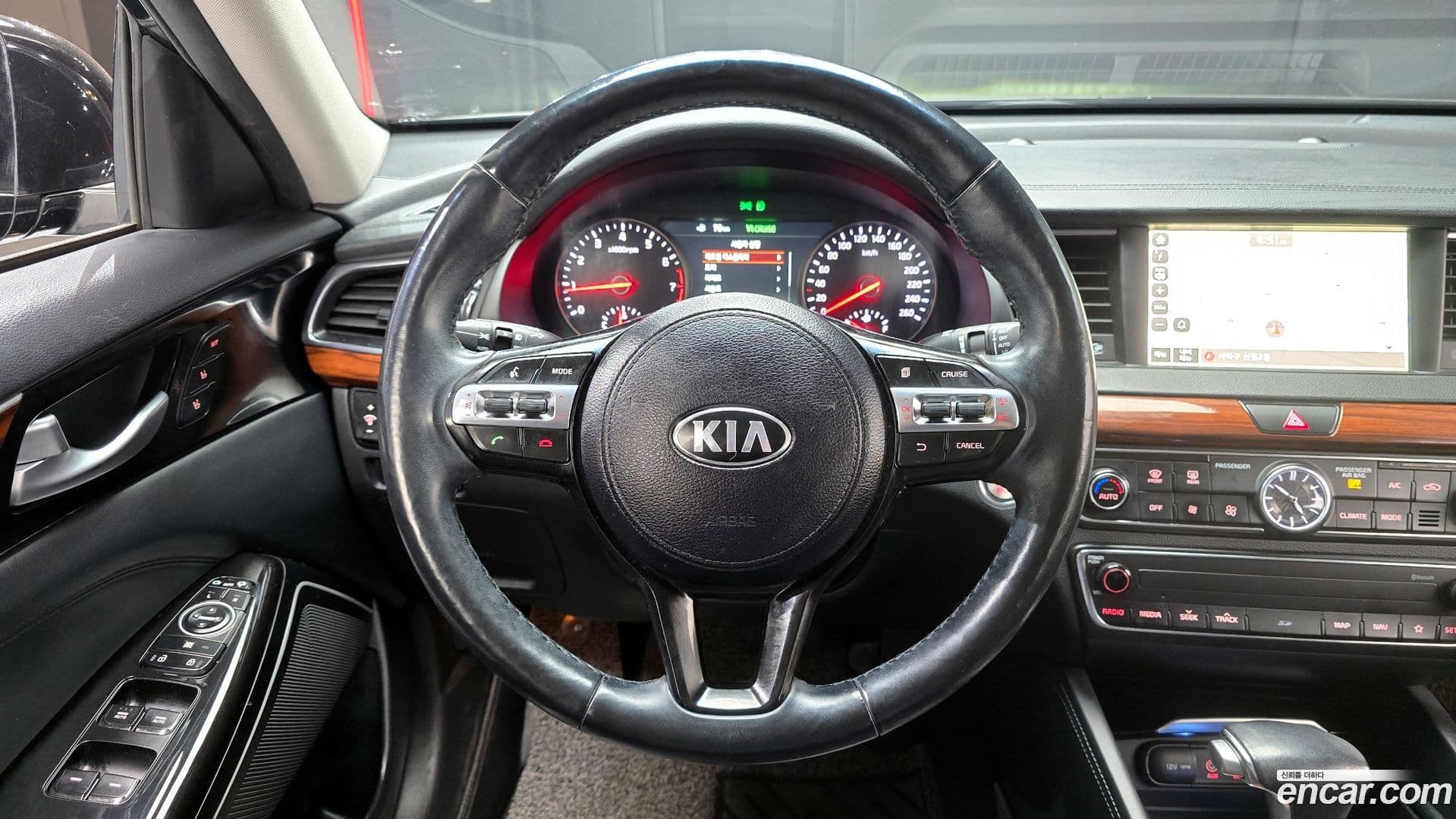 Main__Slider__Photo:K7 Kia 2017.5-12