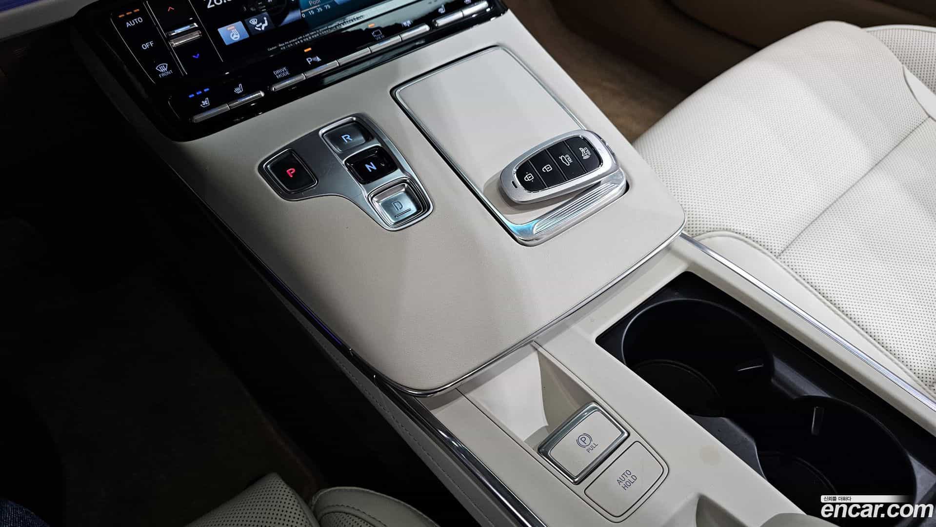 Grandeur Hyundai 2020.2-INNER-009