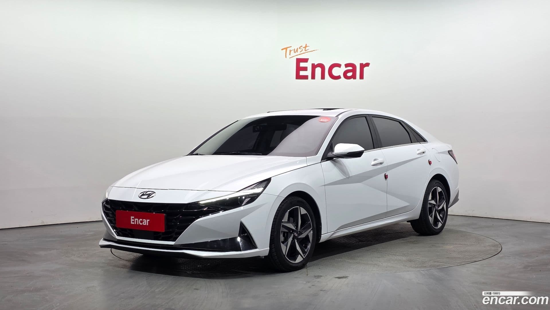 Main__Slider__Photo:AVANTE Hyundai 2021.4-0