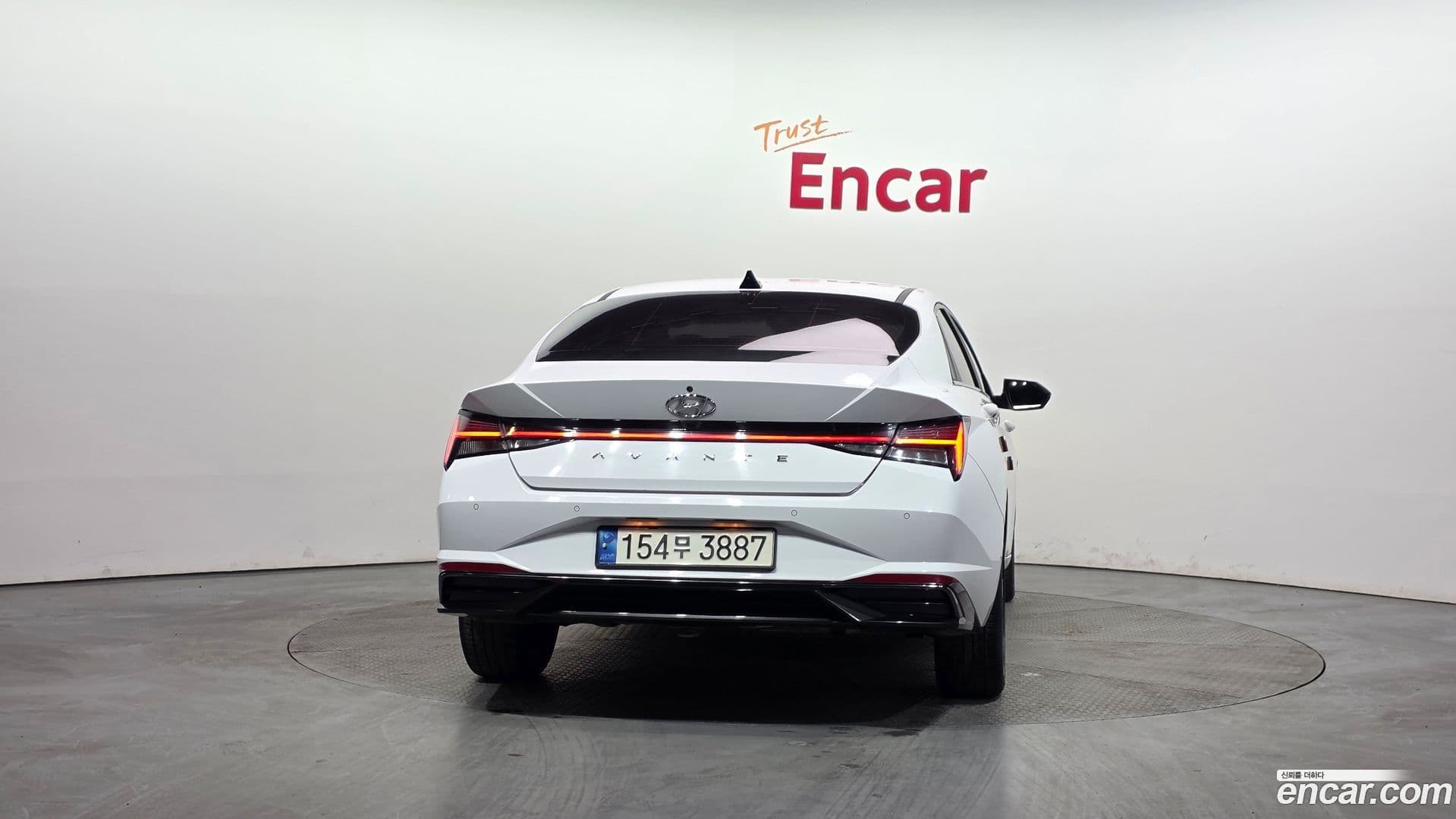 Main__Slider__Photo:AVANTE Hyundai 2021.4-3