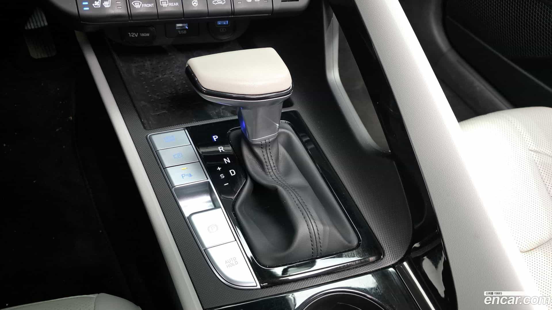 AVANTE Hyundai 2021.4-INNER-009