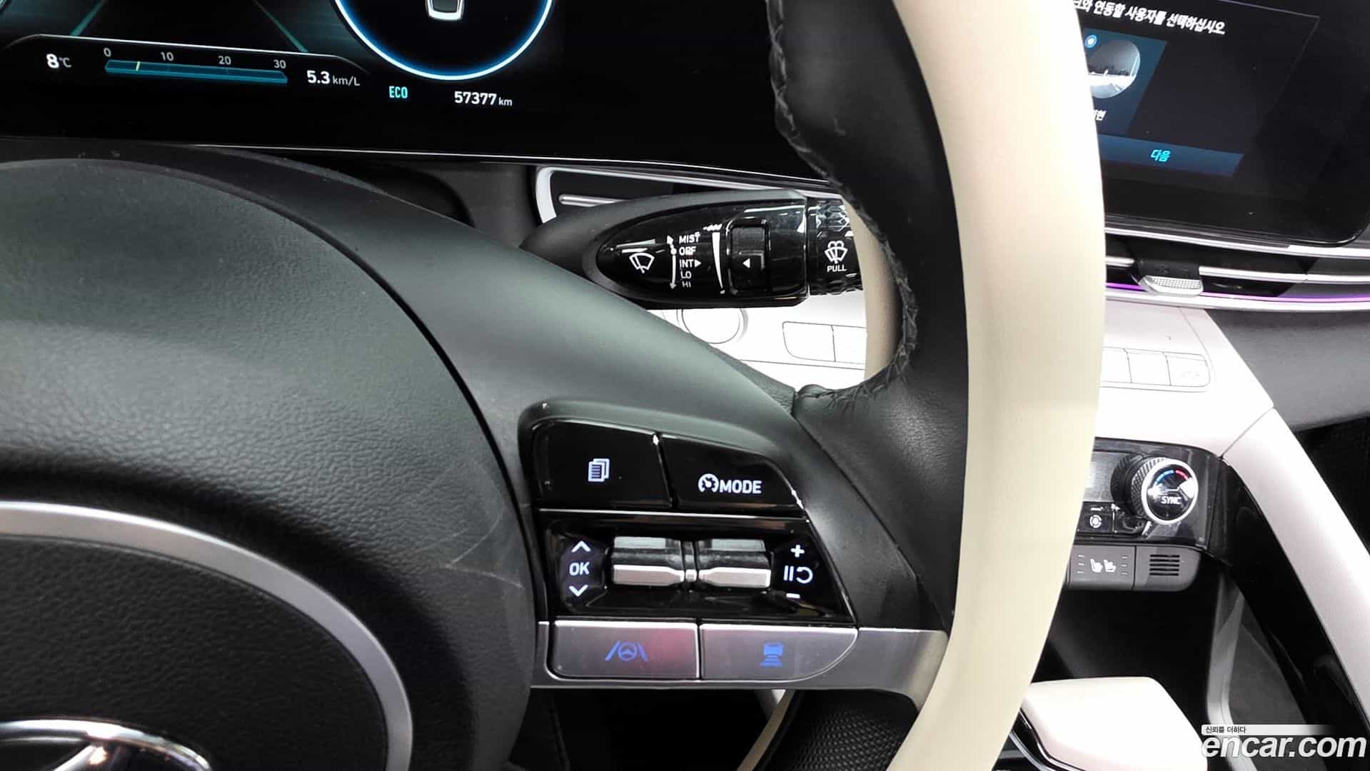 AVANTE Hyundai 2021.4-OPTION-024