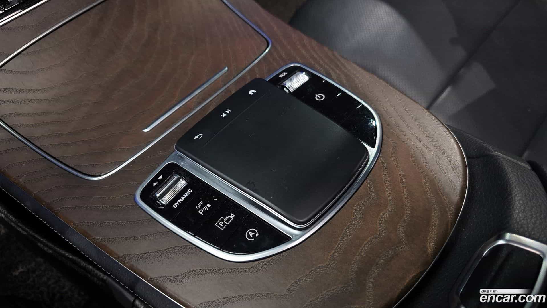 E-Class Mercedes-Benz 2021.3-OPTION-021