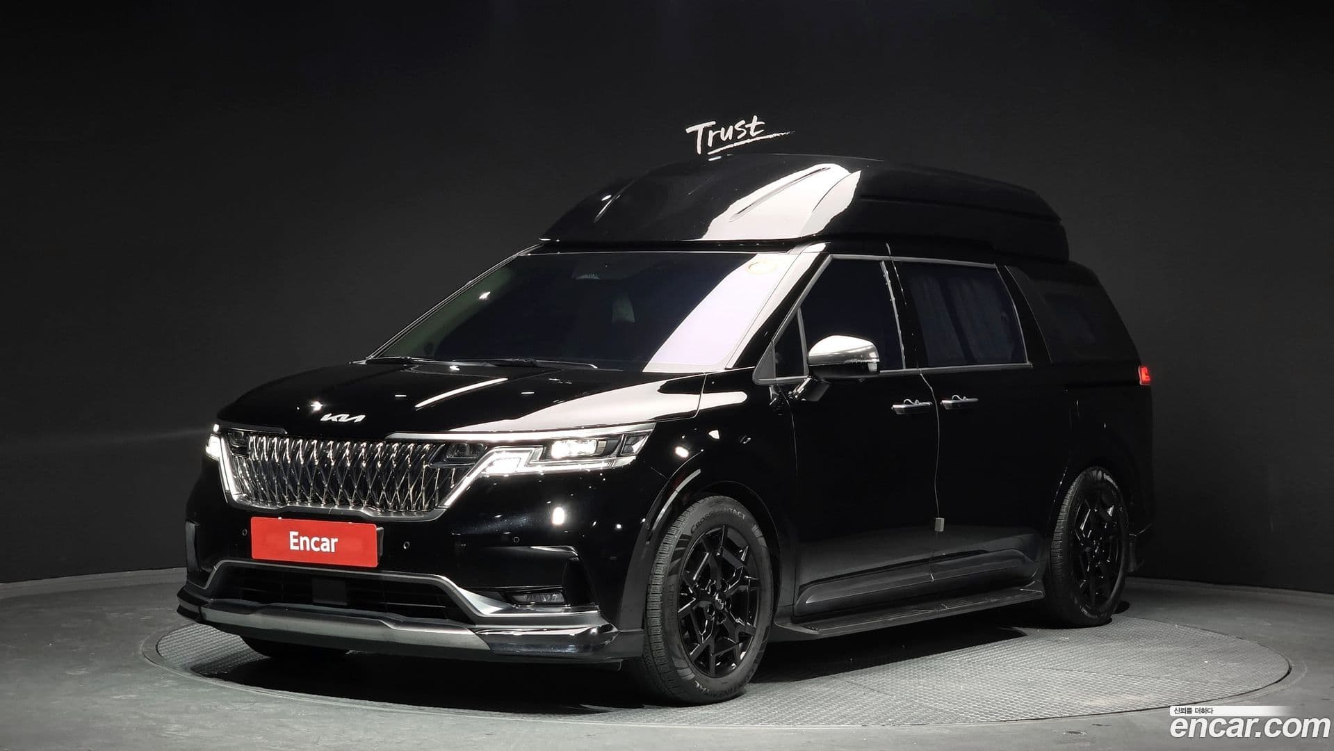 Main__Slider__Photo:Canival Kia 2021.9-0