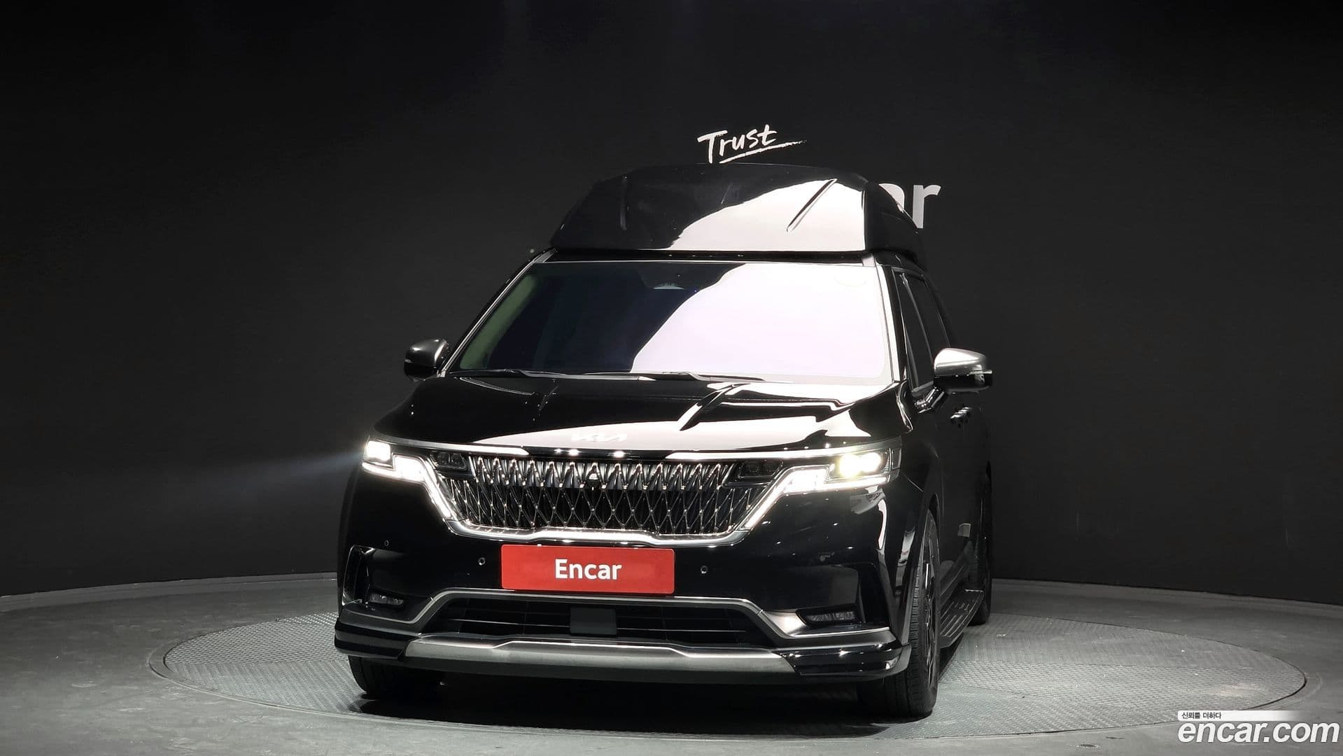 Main__Slider__Photo:Canival Kia 2021.9-2