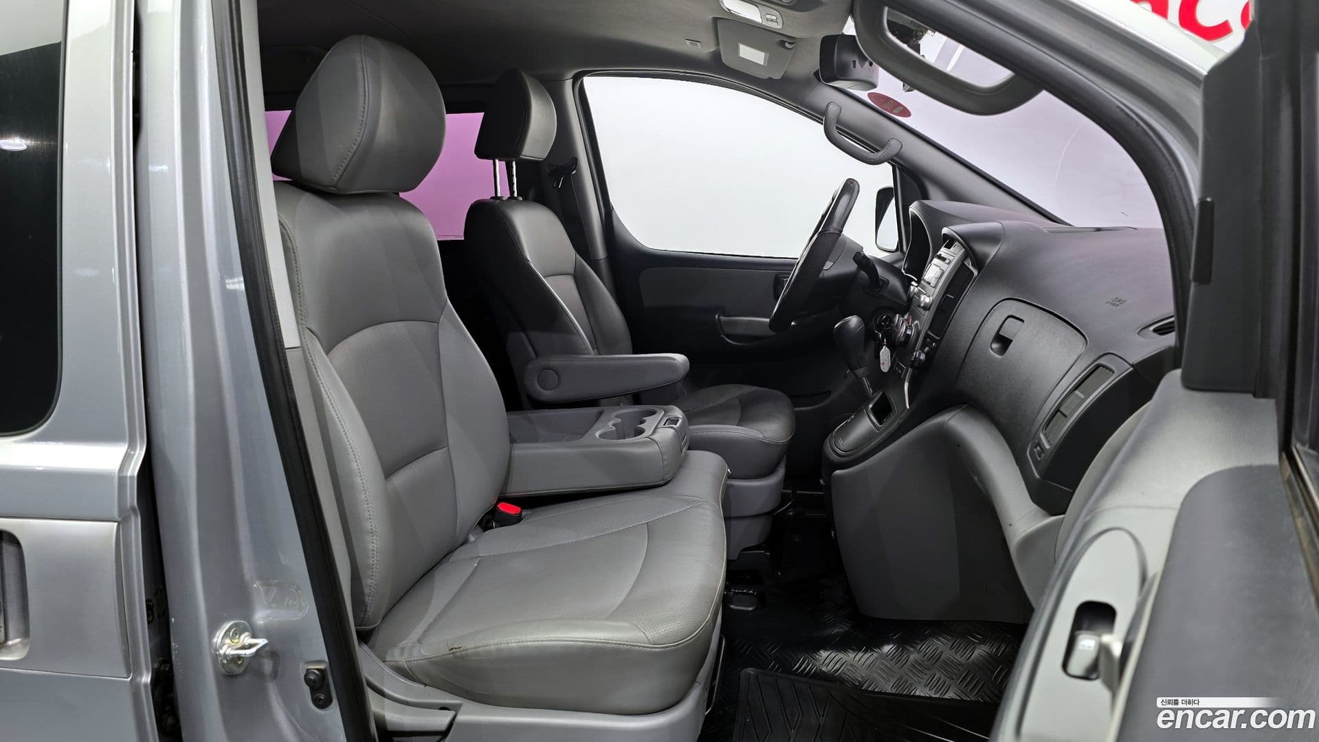 Main__Slider__Photo:Starex Hyundai 2015.0-10