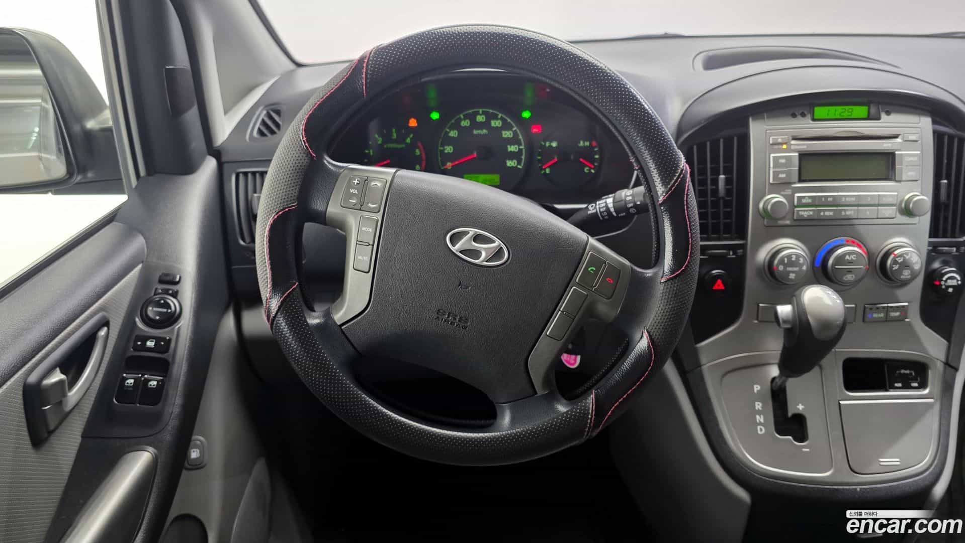 Starex Hyundai 2015.0-OPTION-018
