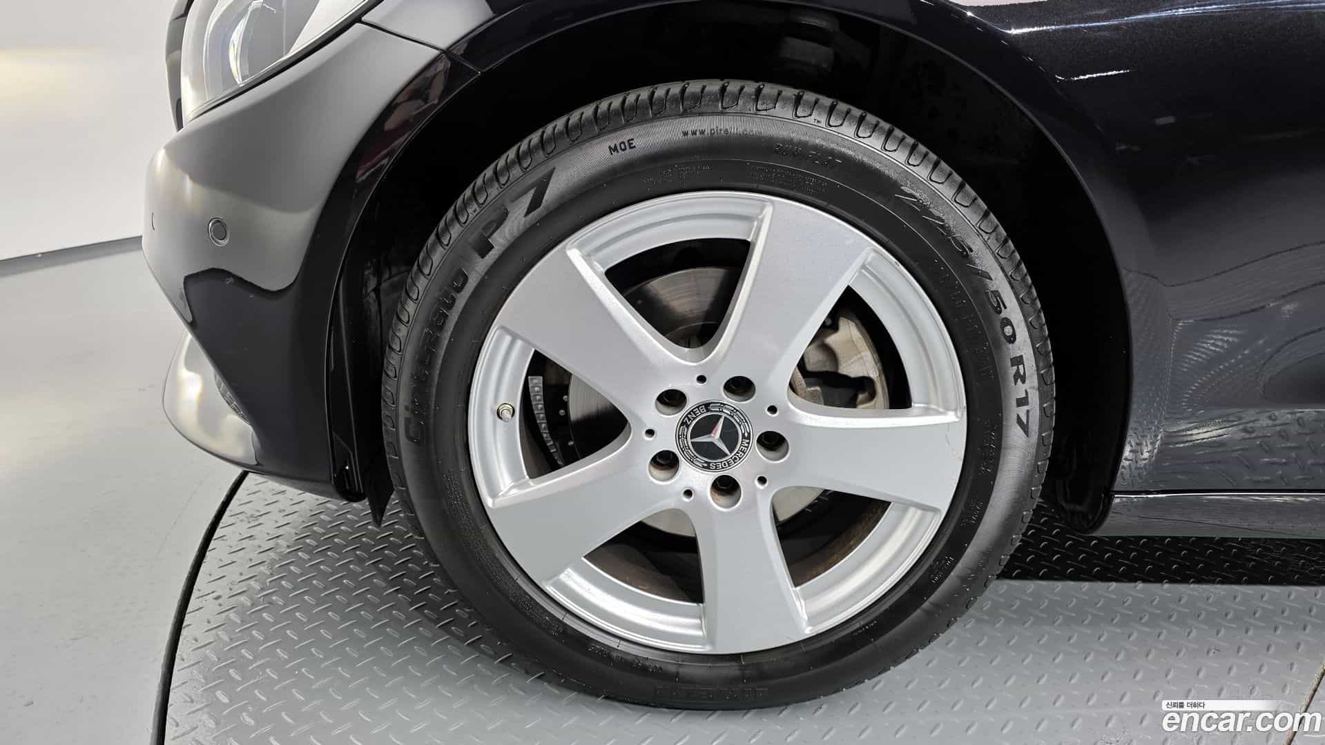 C-Class Mercedes-Benz 2018.3-OUTER-005