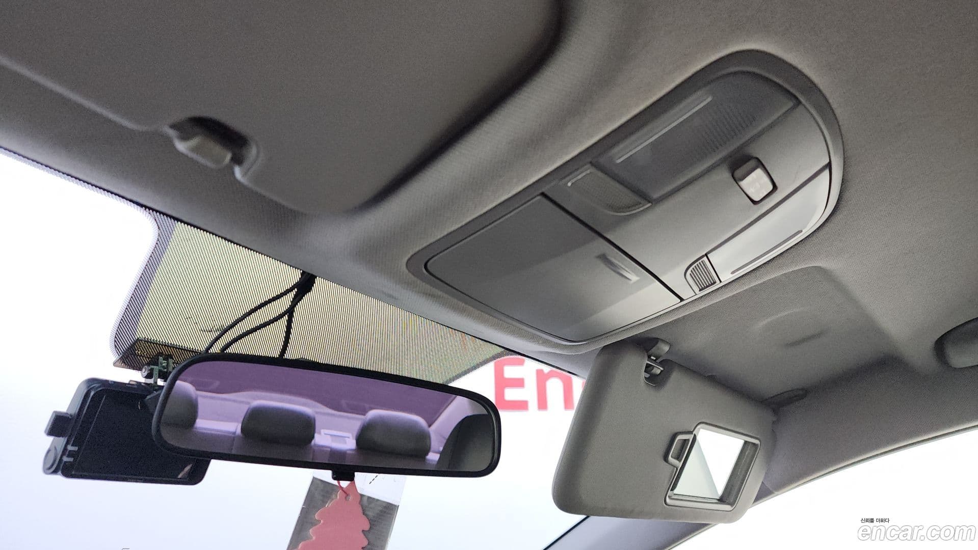 Main__Slider__Photo:AVANTE Hyundai 2017.5-18