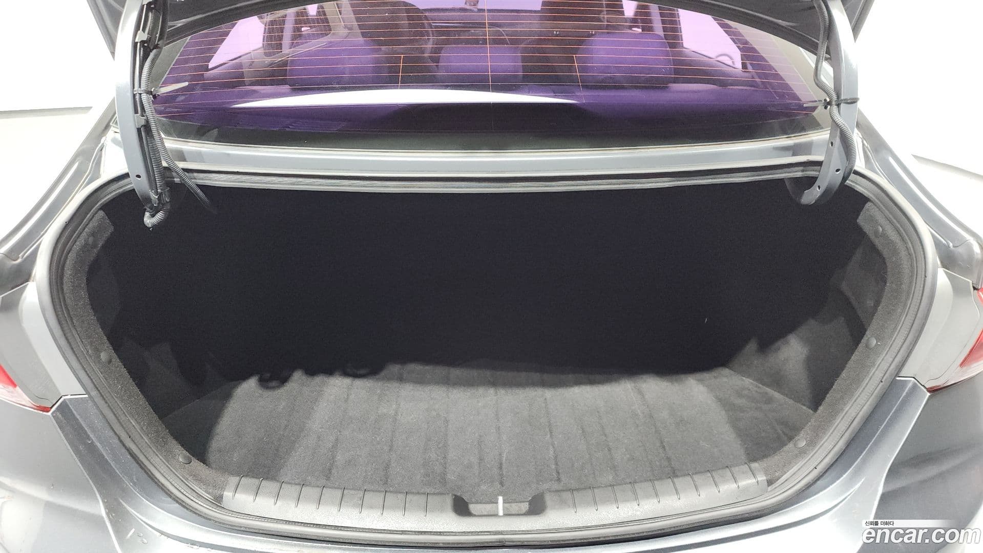 Main__Slider__Photo:AVANTE Hyundai 2017.5-19