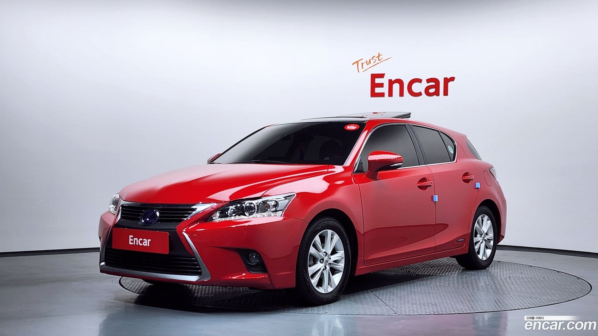 Main__Slider__Photo:CT200h Lexus 2017.5-0