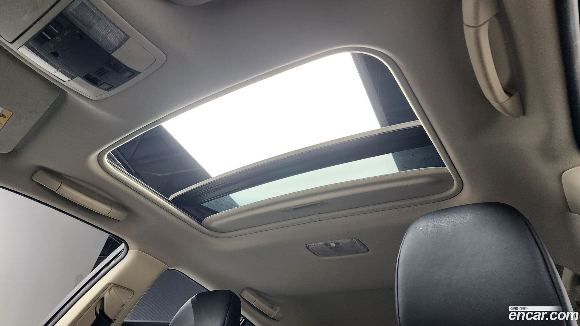 Main__Slider__Photo:CT200h Lexus 2017.5-18