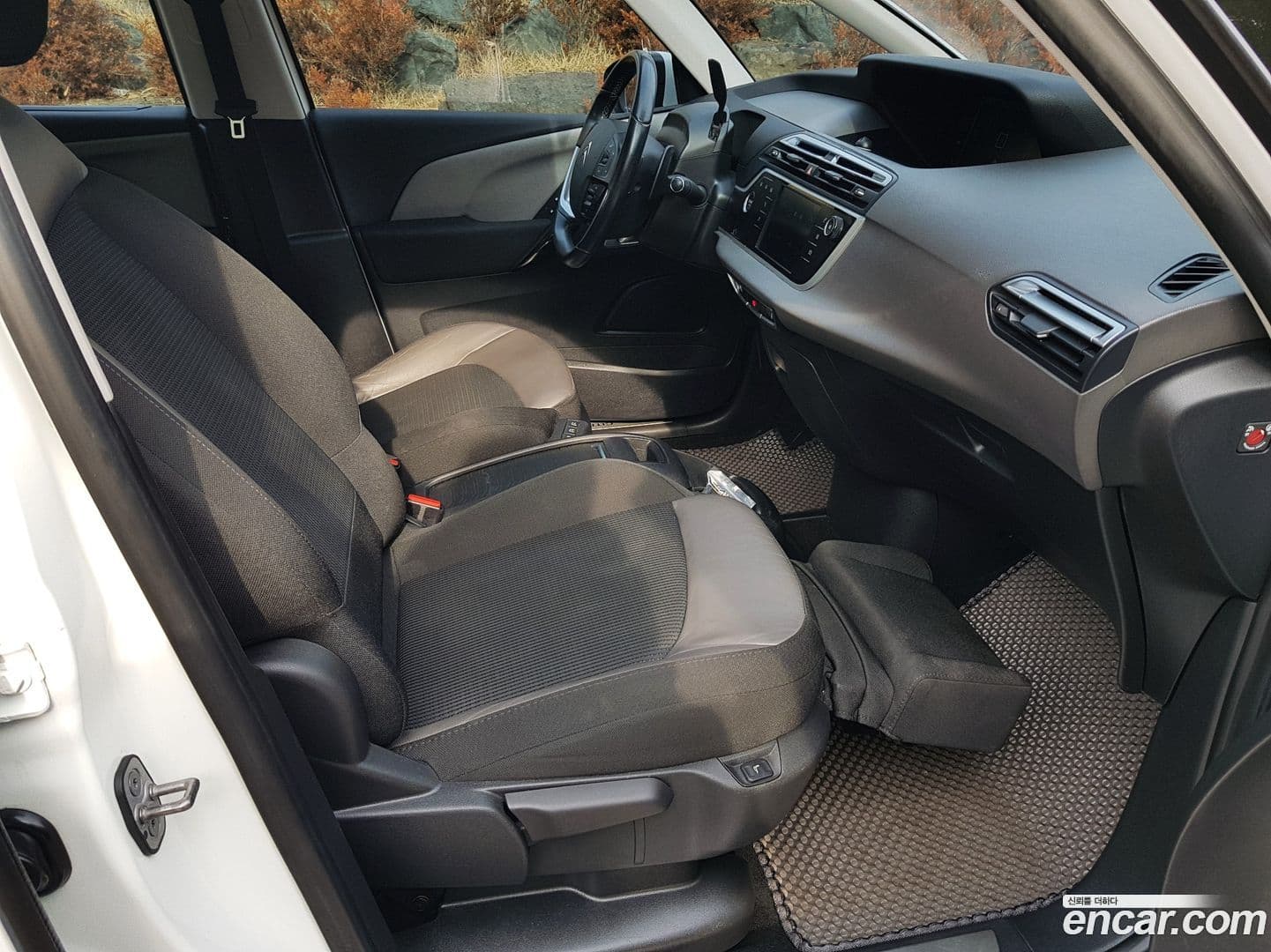 Main__Slider__Photo:C4 Picasso Citroen-DS 2018.10-17