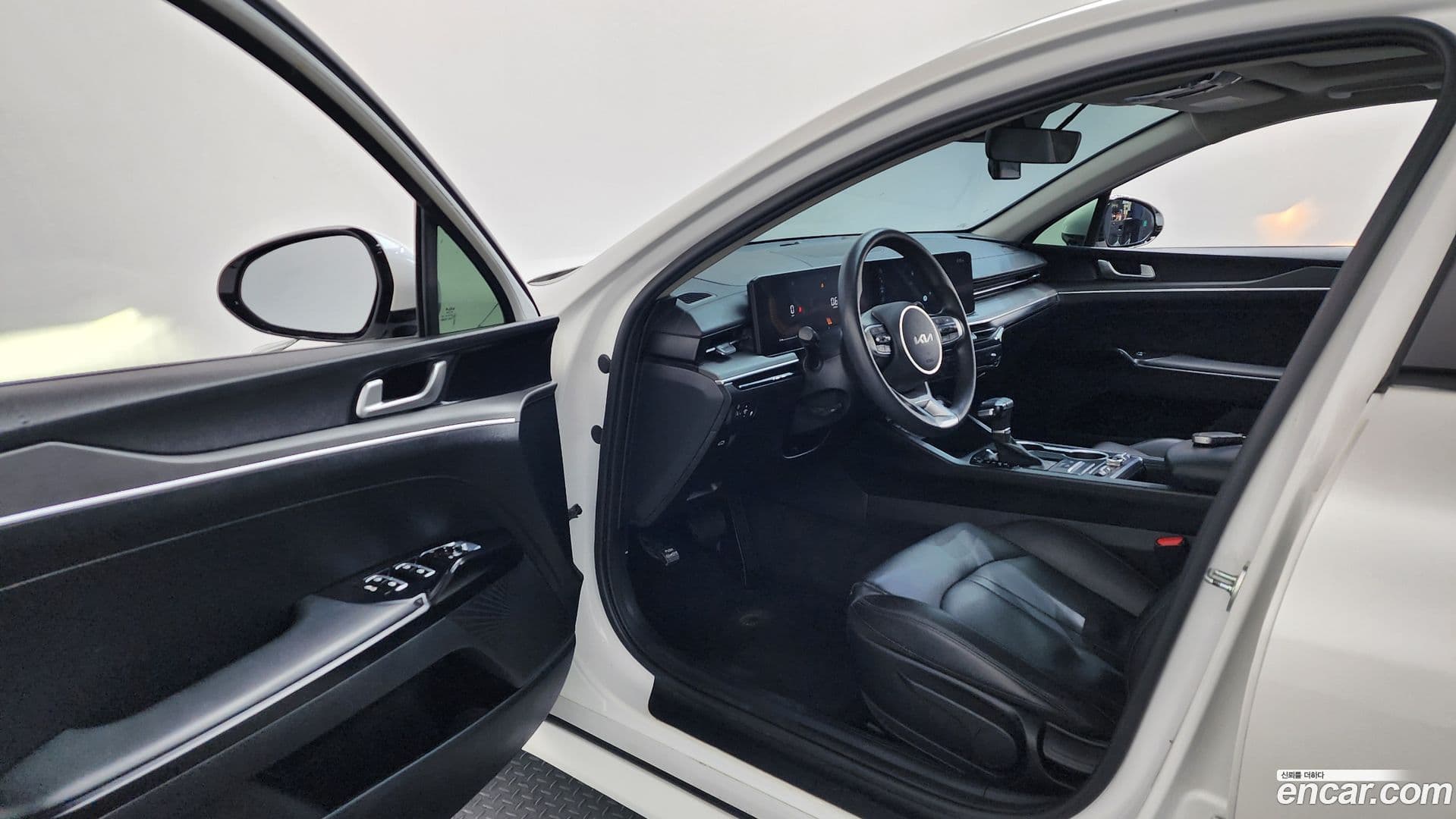 Main__Slider__Photo:K5 Kia 2024.0-9