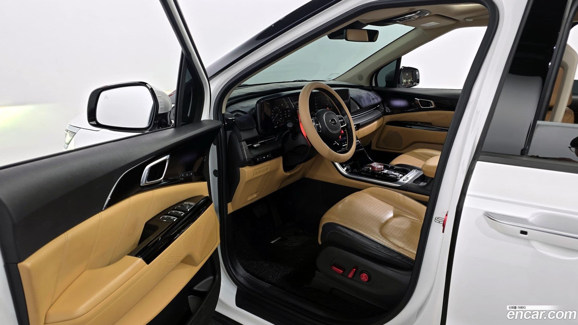 Main__Slider__Photo:Canival Kia 2020.7-9