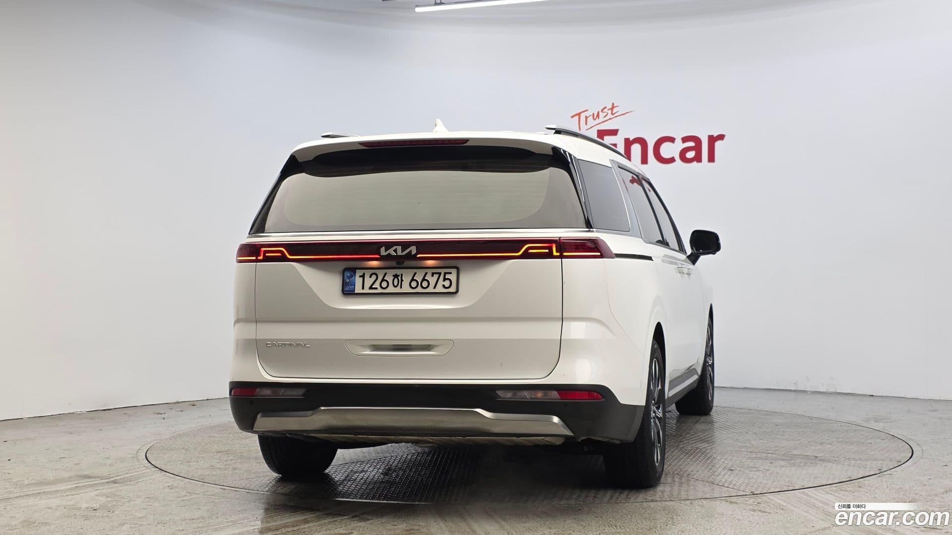 Main__Slider__Photo:Canival Kia 2022.1-3