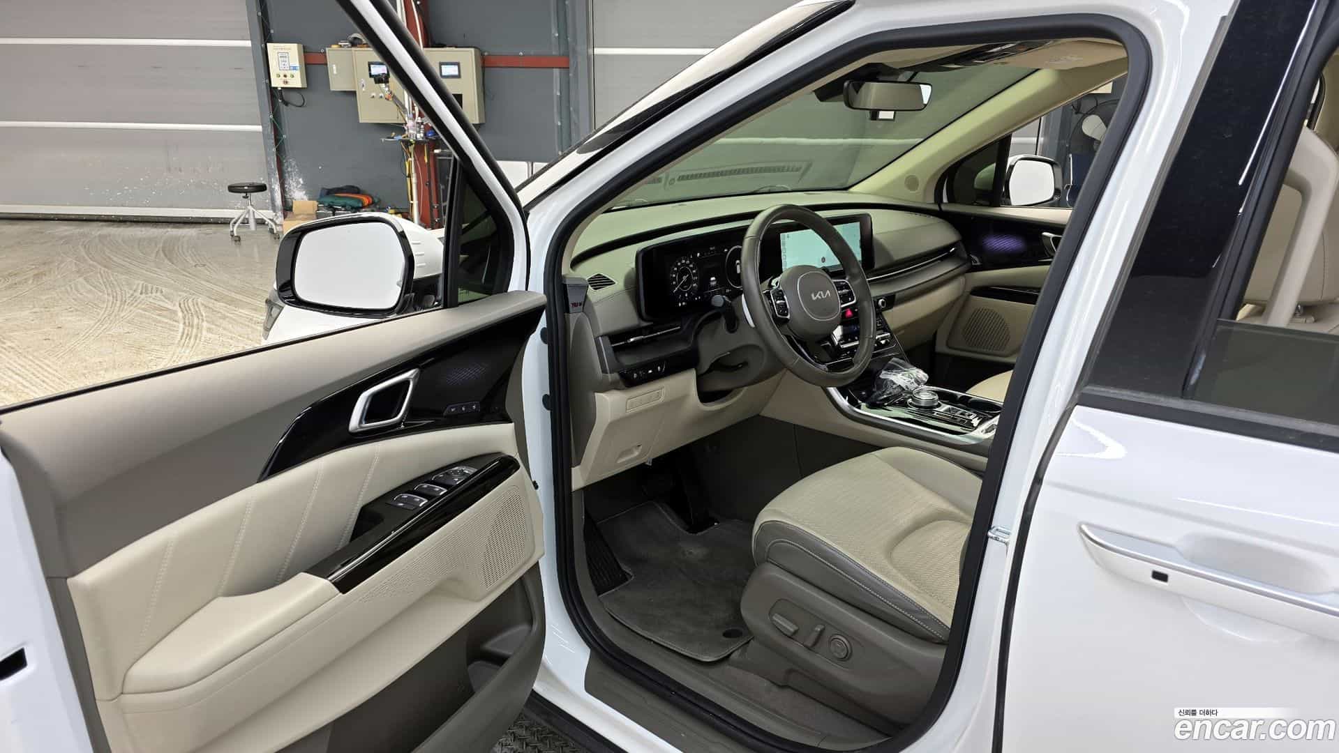 Canival Kia 2022.1-INNER-010