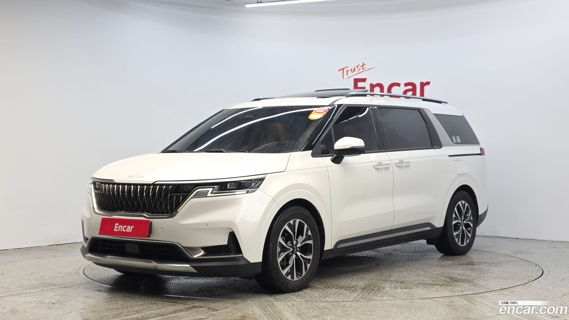 Main__Slider__Photo:Canival Kia 2022.0-0