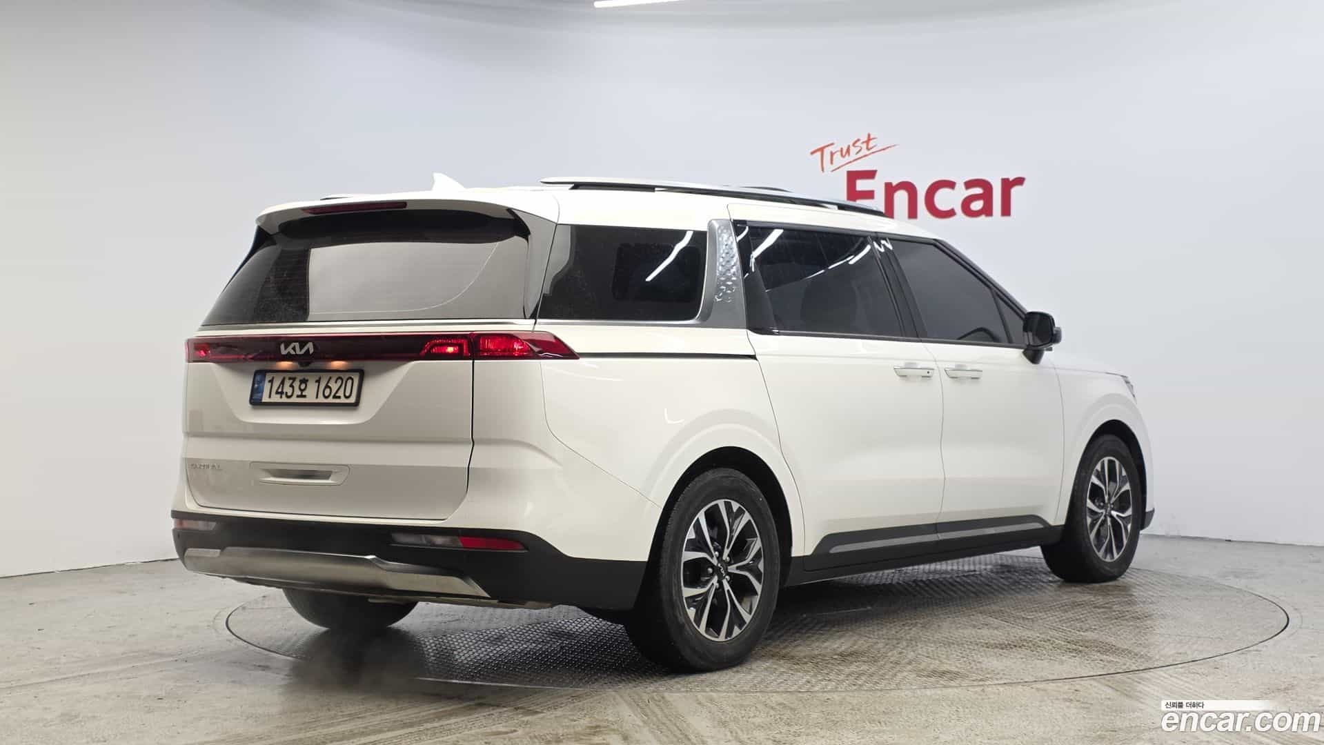 Canival Kia 2022.0-OUTER-002