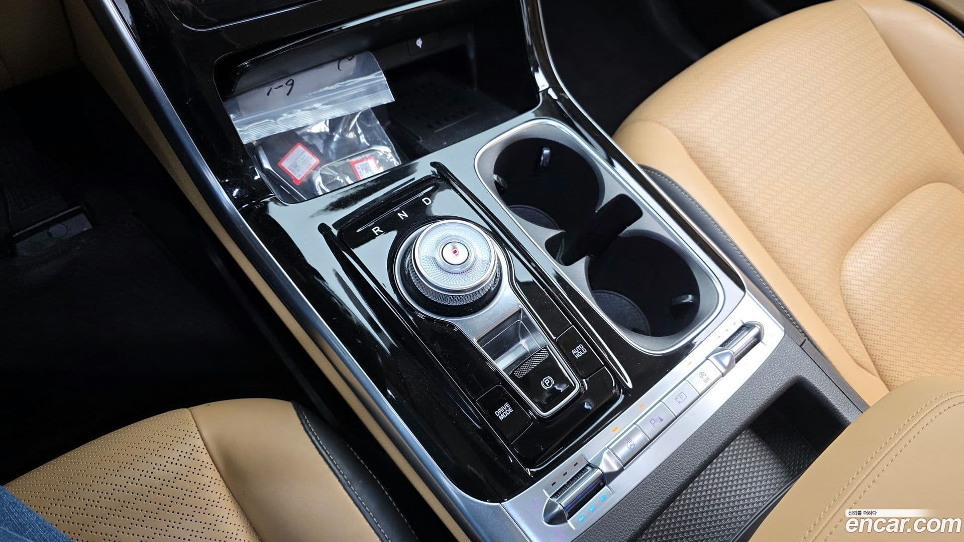 Main__Slider__Photo:Canival Kia 2022.0-8