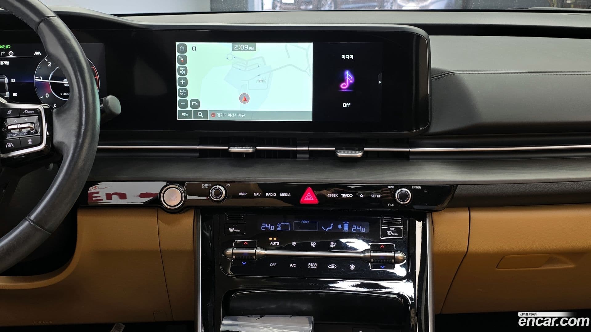 Main__Slider__Photo:Canival Kia 2022.0-18