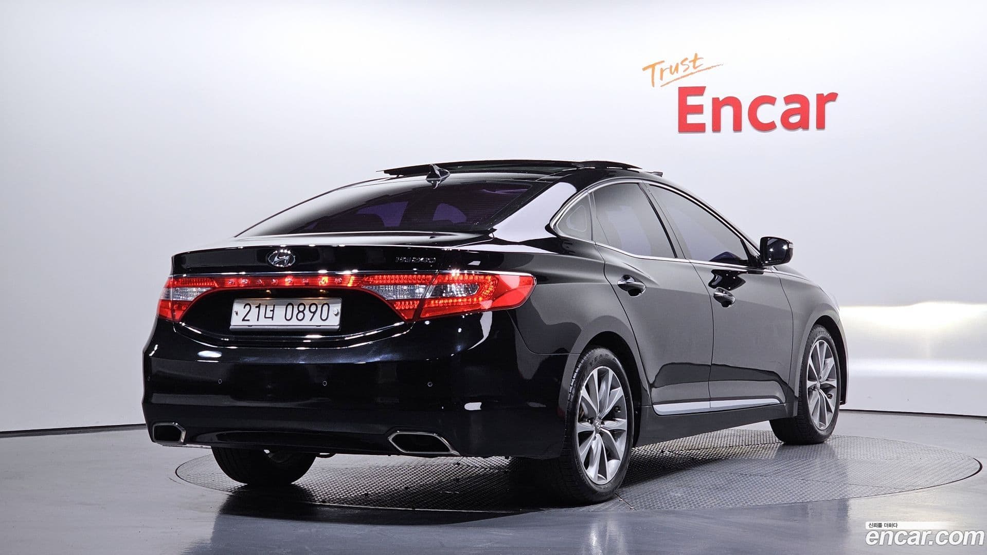 Main__Slider__Photo:Grandeur Hyundai 2016.0-1