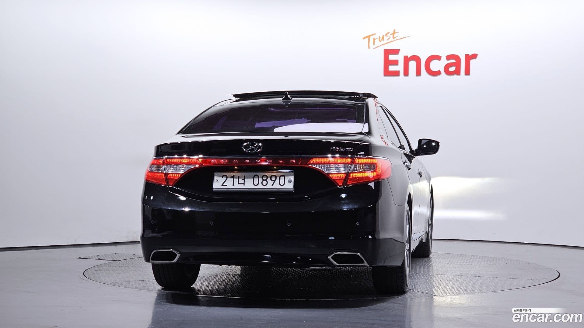 Main__Slider__Photo:Grandeur Hyundai 2016.0-3