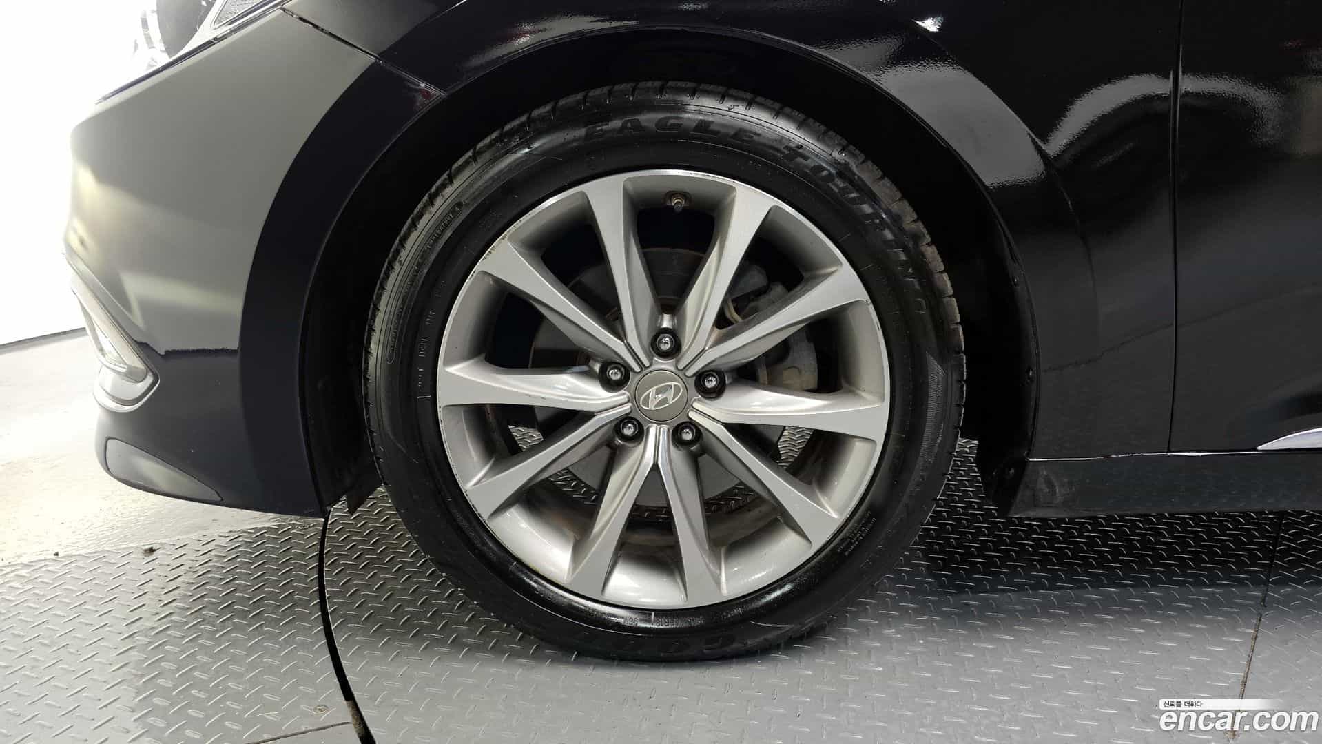 Grandeur Hyundai 2016.0-OUTER-005