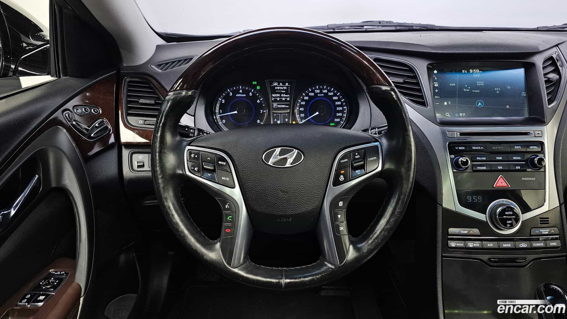 Grandeur Hyundai 2016.0-OPTION-017
