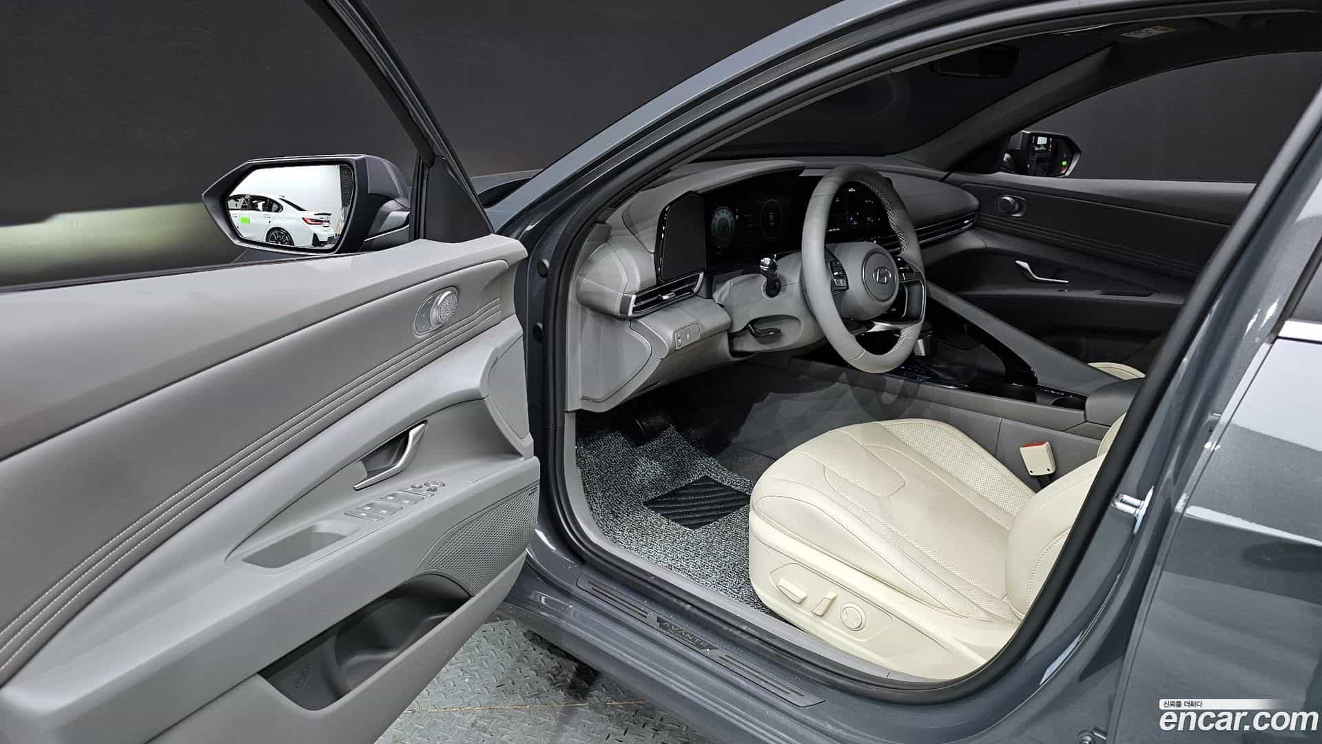 AVANTE Hyundai 2025.10-INNER-010