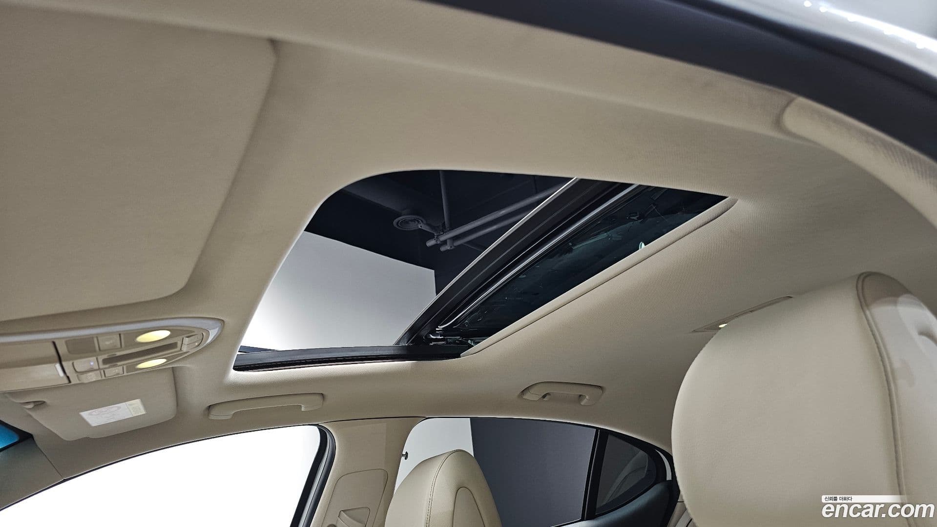 Main__Slider__Photo:G70 Genesis 2021.6-18