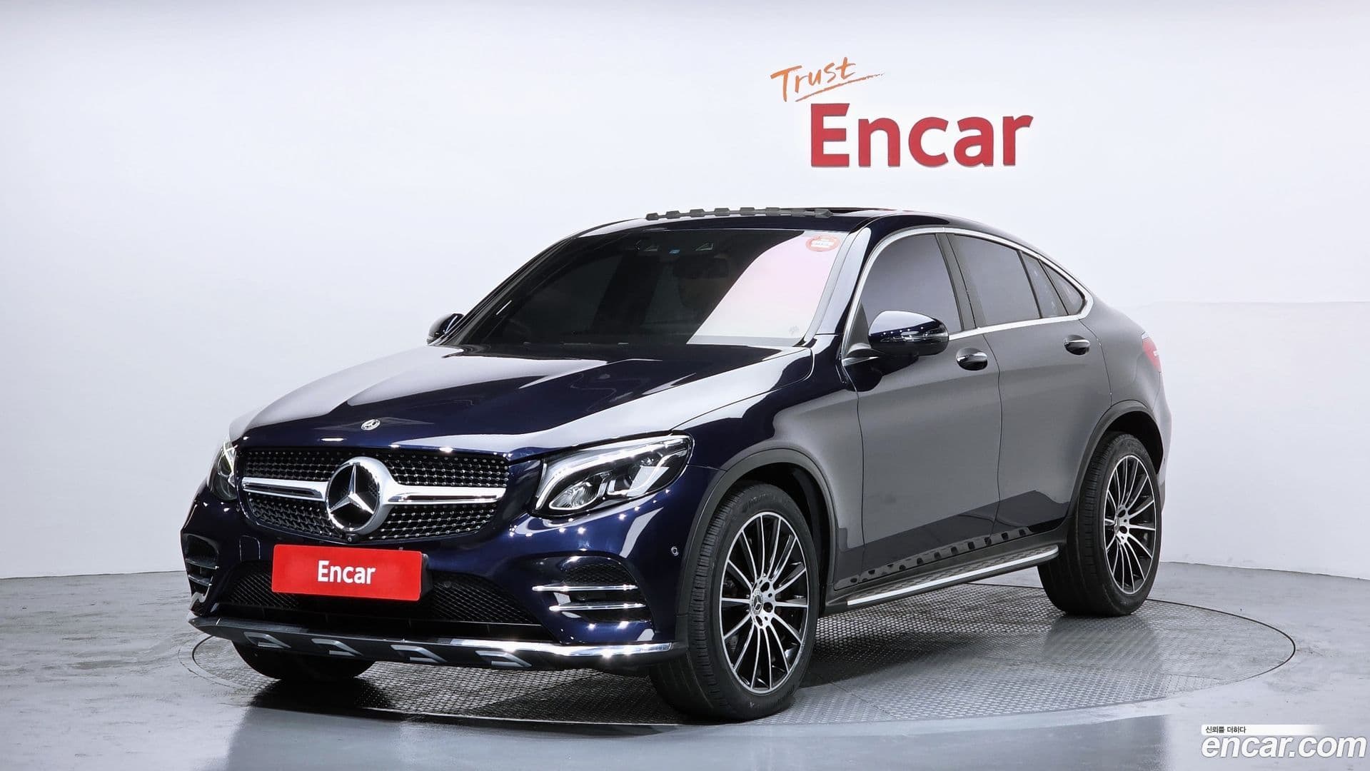 Main__Slider__Photo:GLC-Class Mercedes-Benz 2017.7-0