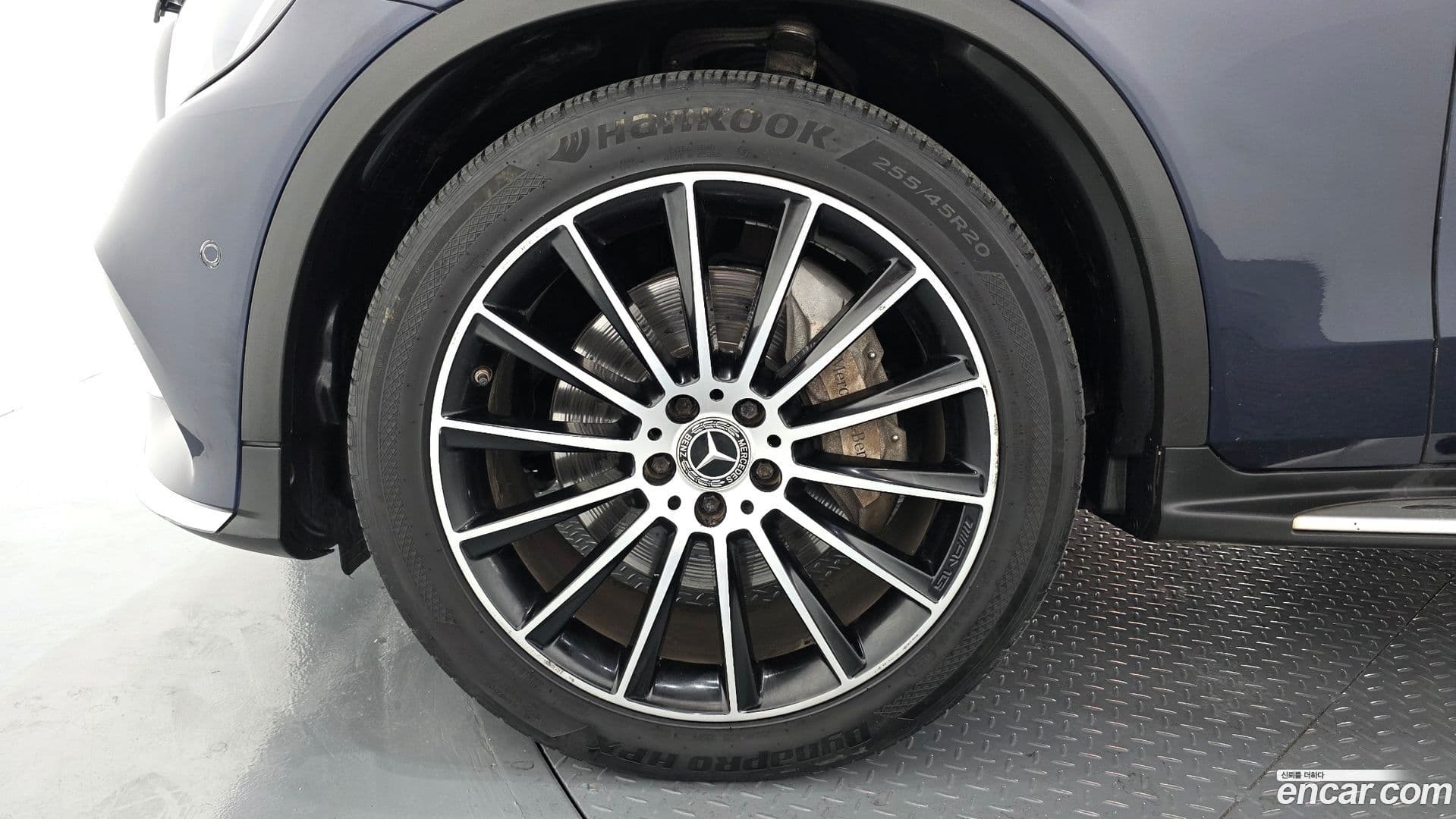 Main__Slider__Photo:GLC-Class Mercedes-Benz 2017.7-4