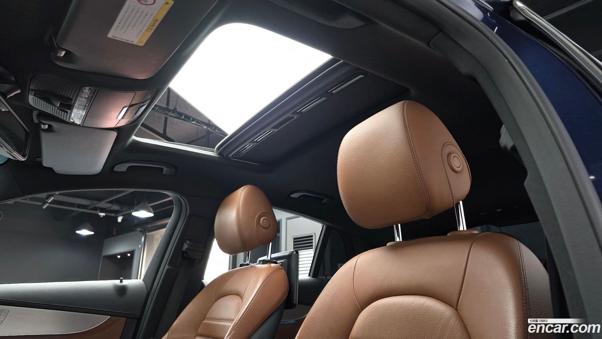 Main__Slider__Photo:GLC-Class Mercedes-Benz 2017.7-15