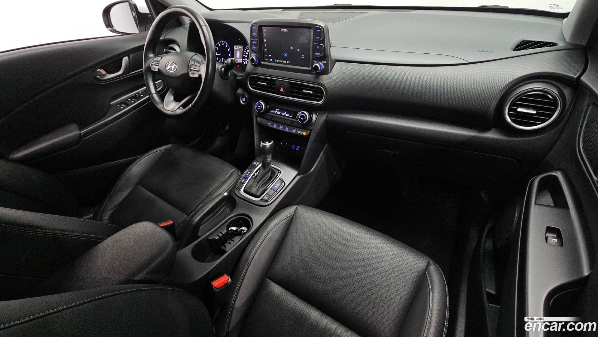 Main__Slider__Photo:Kona Hyundai 2018.1-6