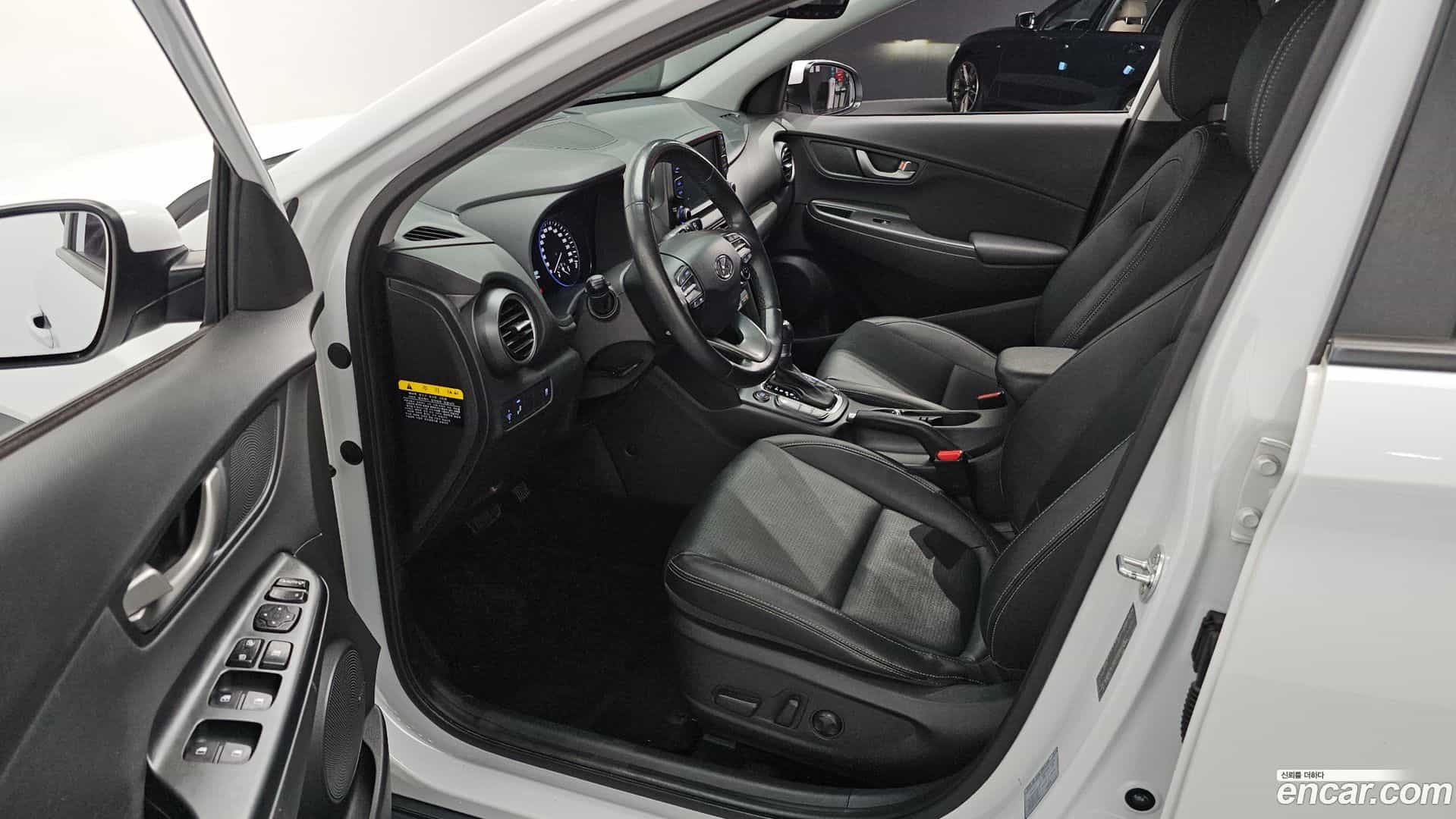 Kona Hyundai 2018.1-OPTION-015