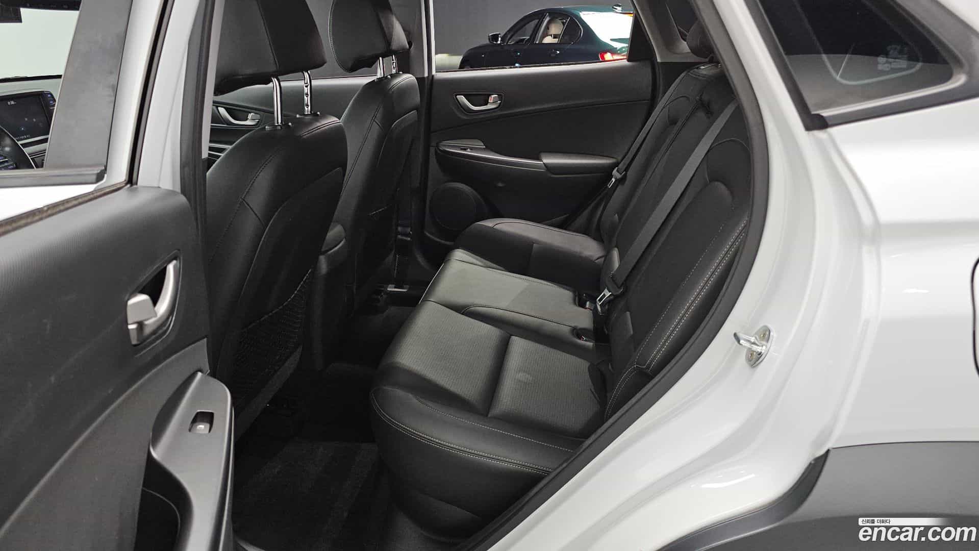 Kona Hyundai 2018.1-OPTION-016