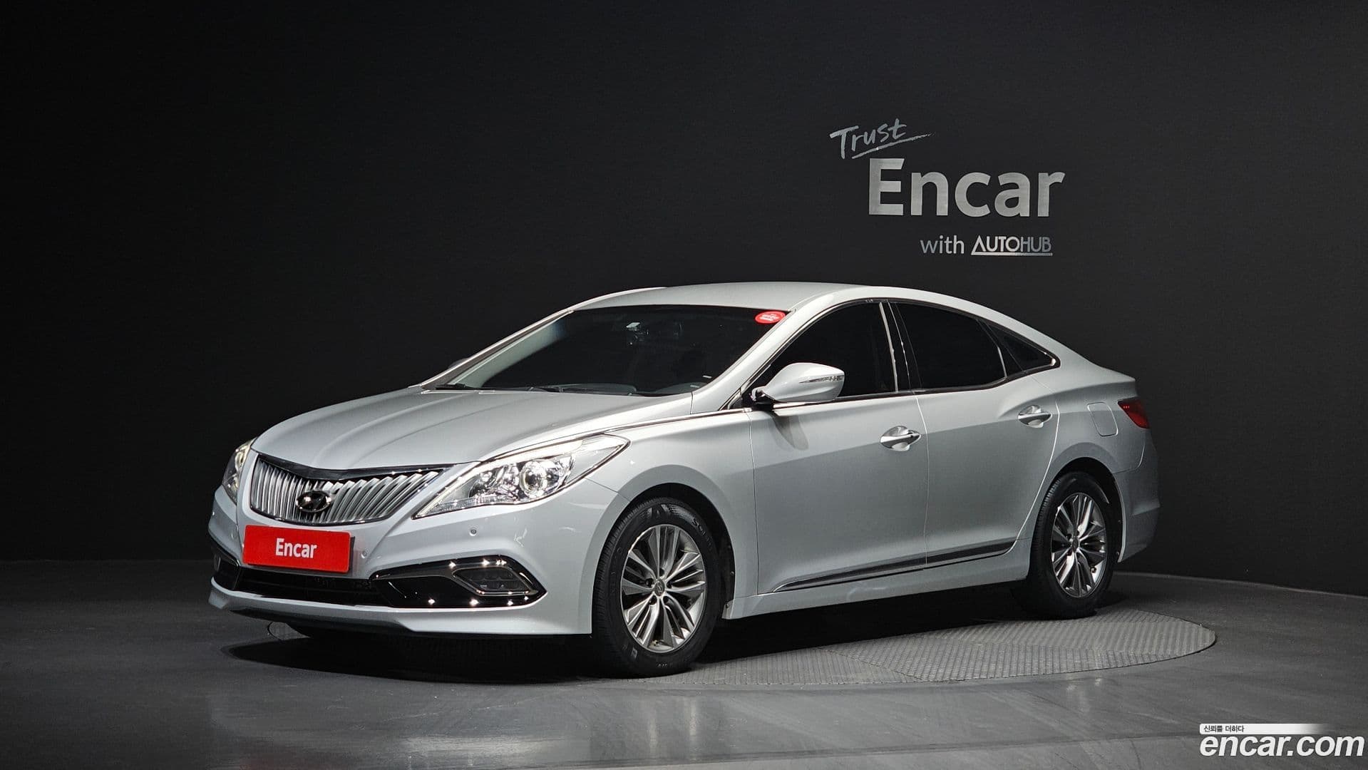 Main__Slider__Photo:Grandeur Hyundai 2014.8-0