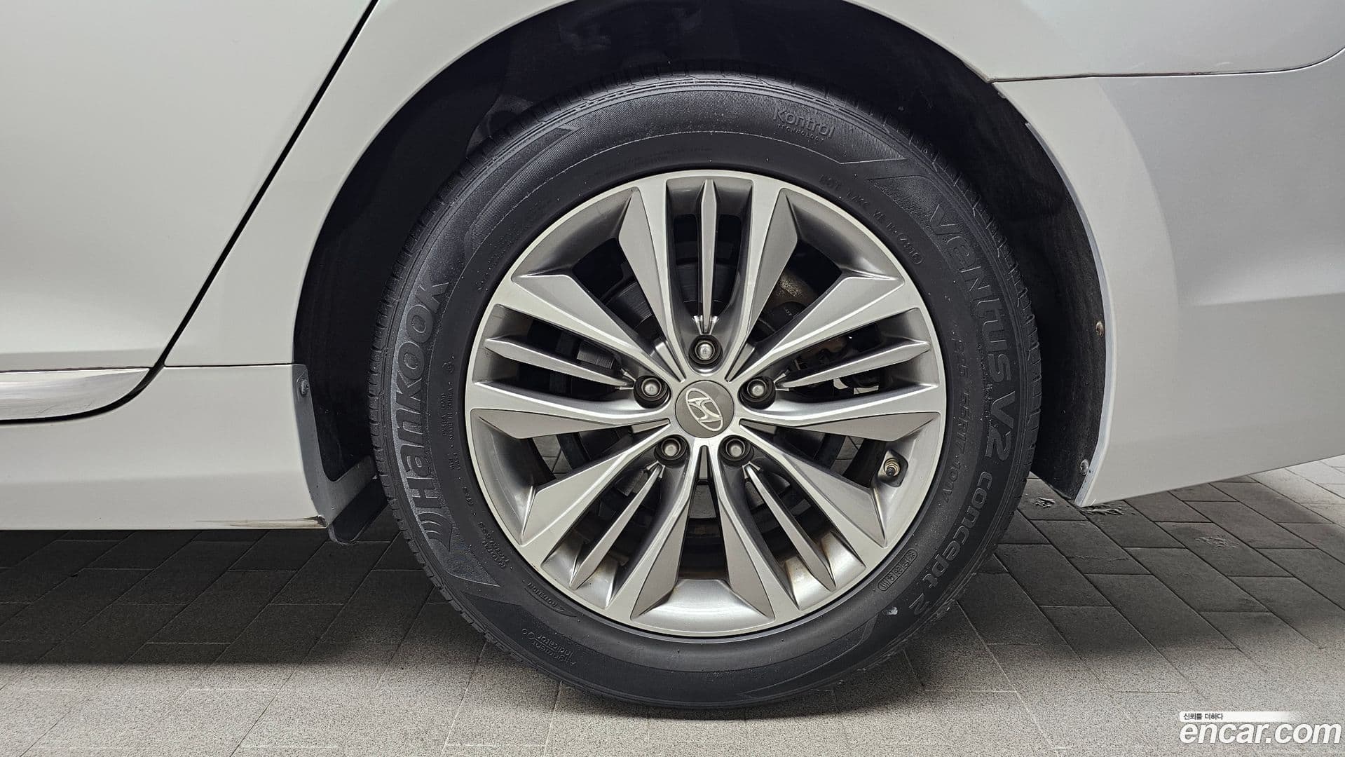 Main__Slider__Photo:Grandeur Hyundai 2014.8-4