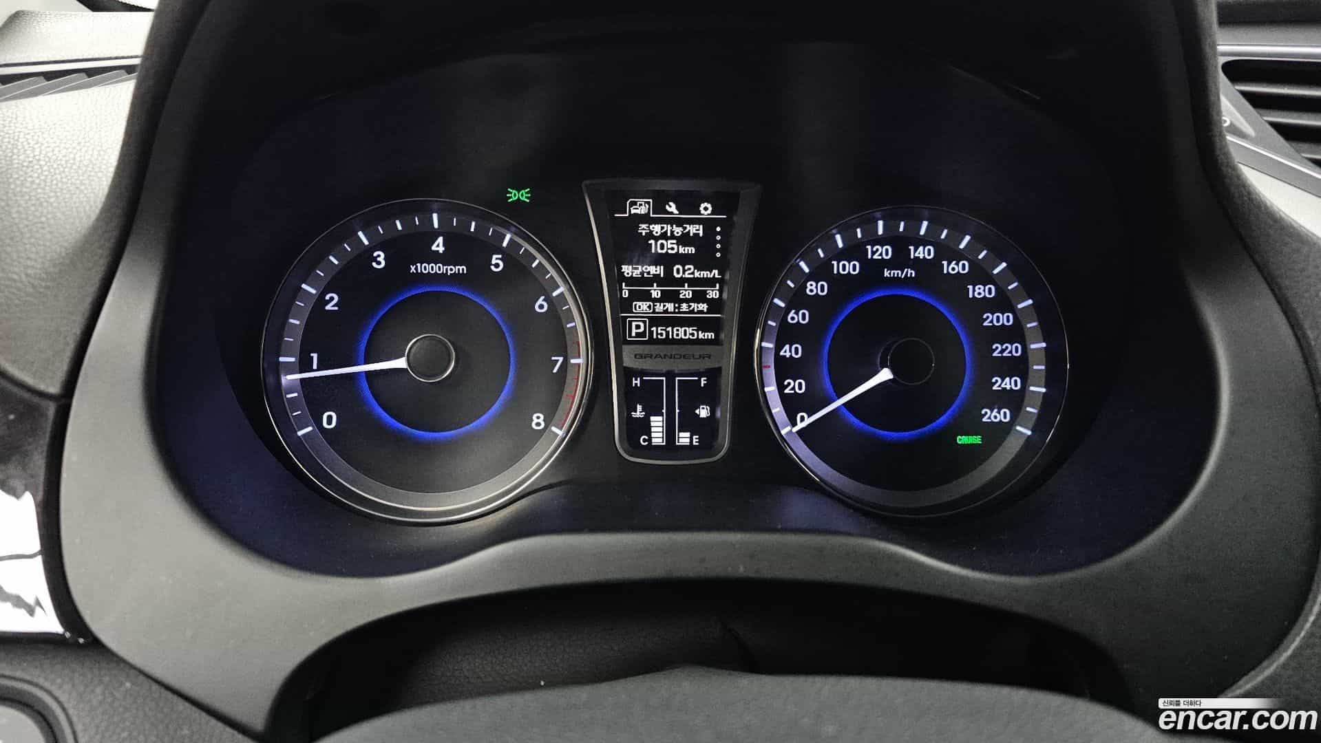 Grandeur Hyundai 2014.8-INNER-008