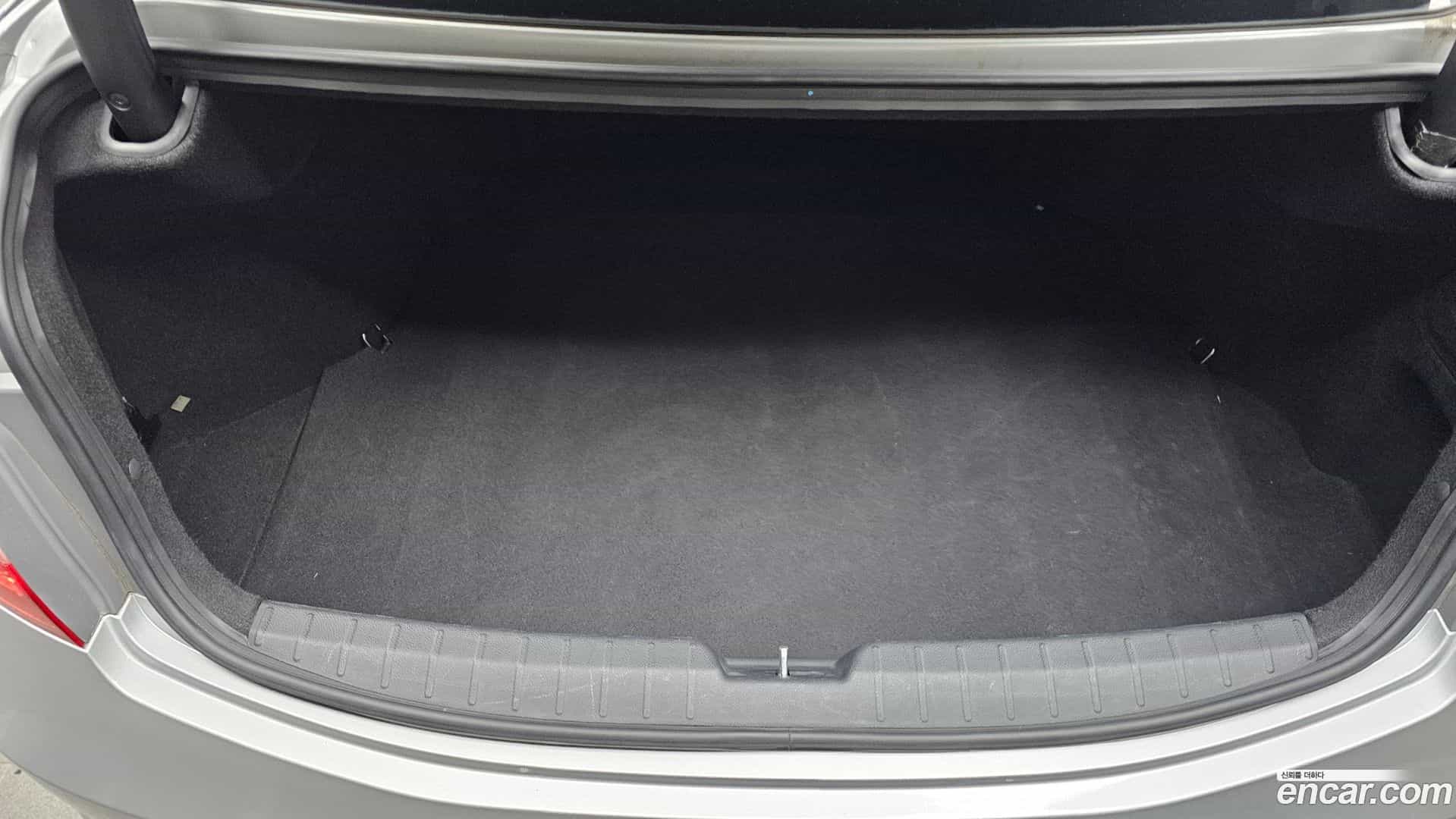 Grandeur Hyundai 2014.8-OPTION-024