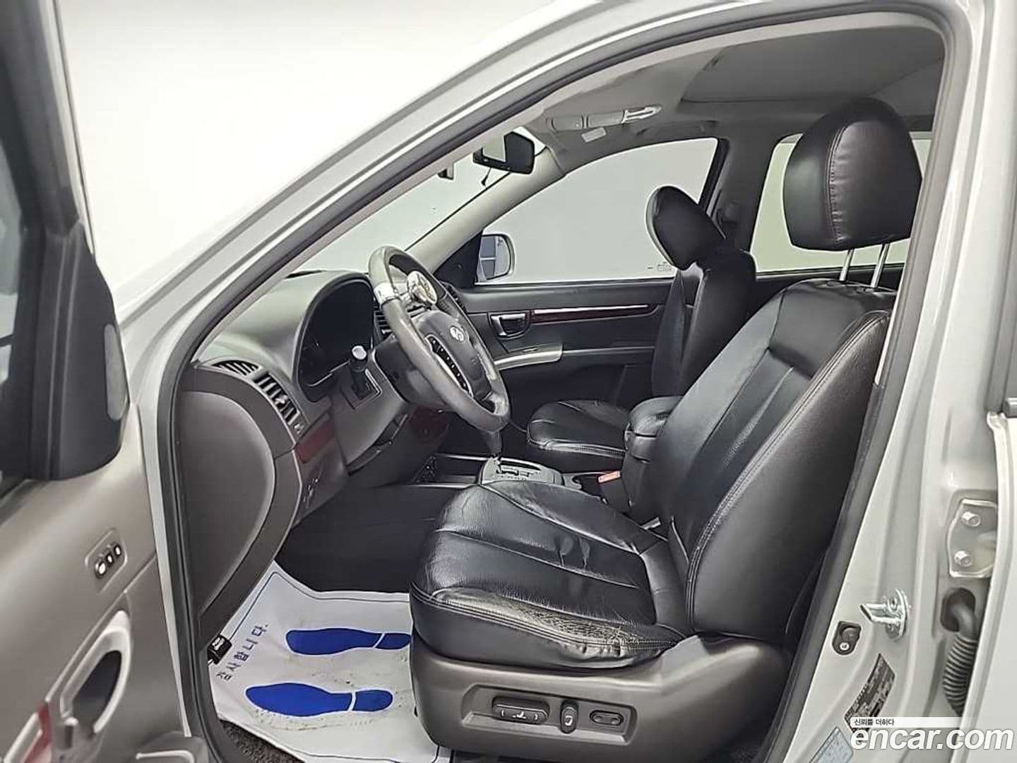 Main__Slider__Photo:Santafe Hyundai 2010.8-10