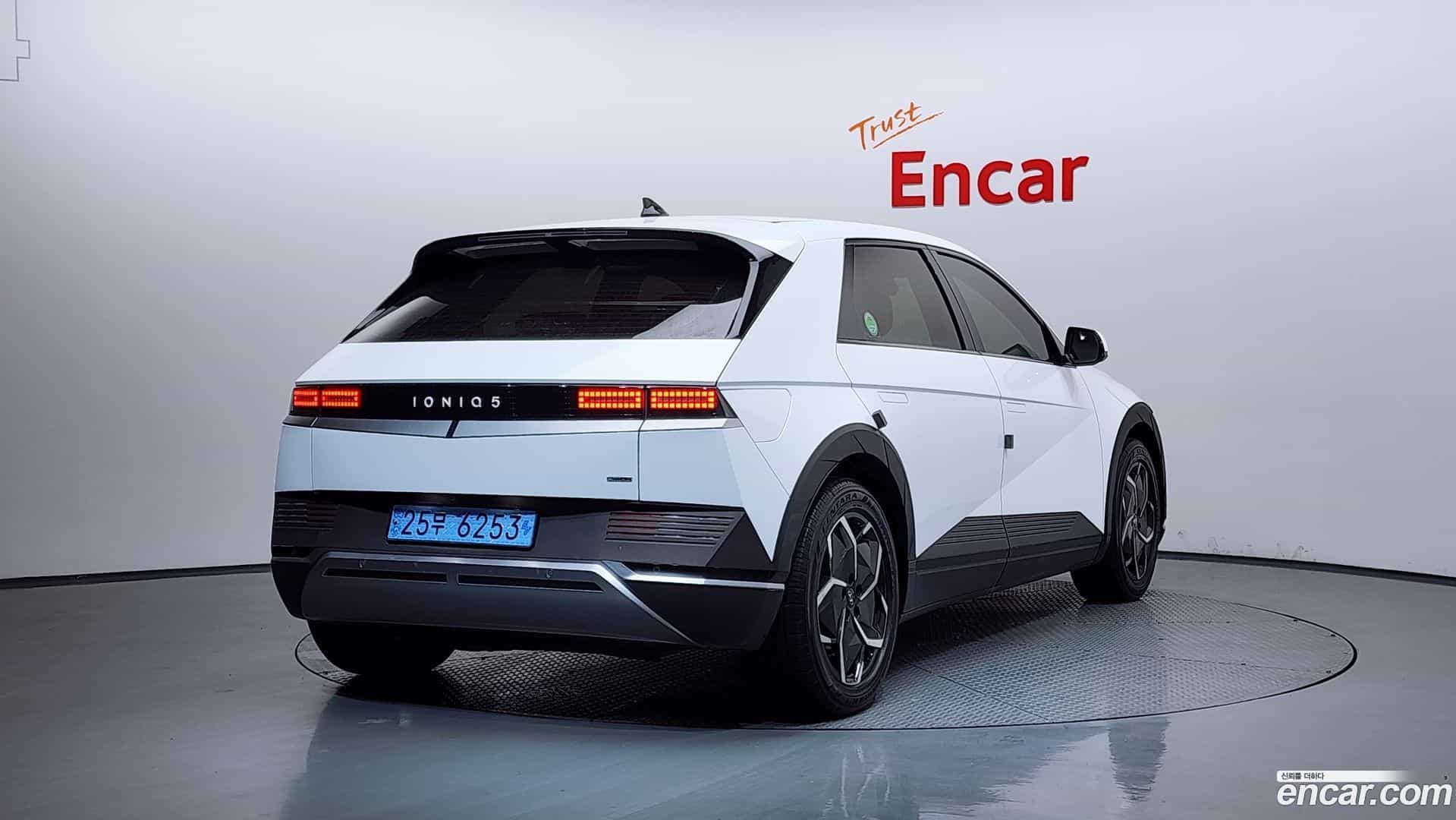 Ioniq5 Hyundai 2021.5-OUTER-002