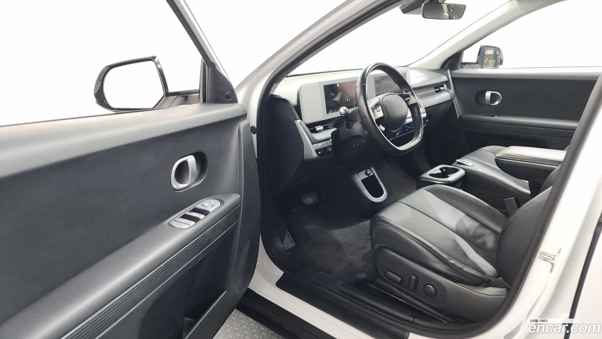 Ioniq5 Hyundai 2021.5-INNER-010