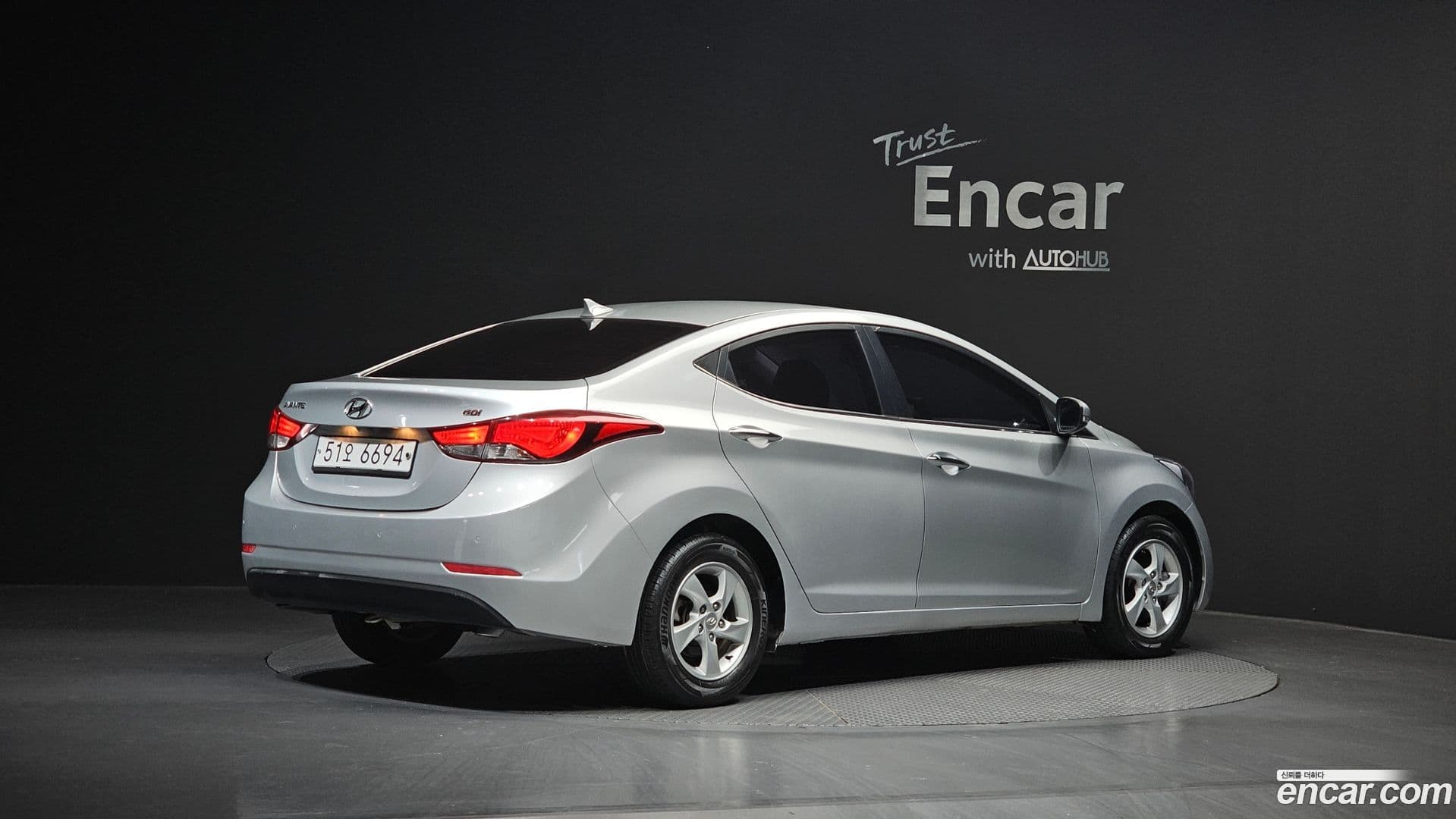 Main__Slider__Photo:AVANTE Hyundai 2014.4-1