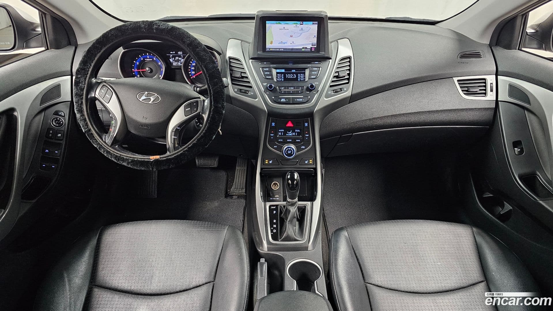 Main__Slider__Photo:AVANTE Hyundai 2014.4-6