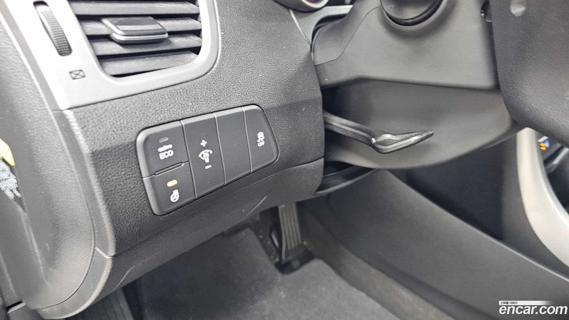 AVANTE Hyundai 2014.4-OPTION-019