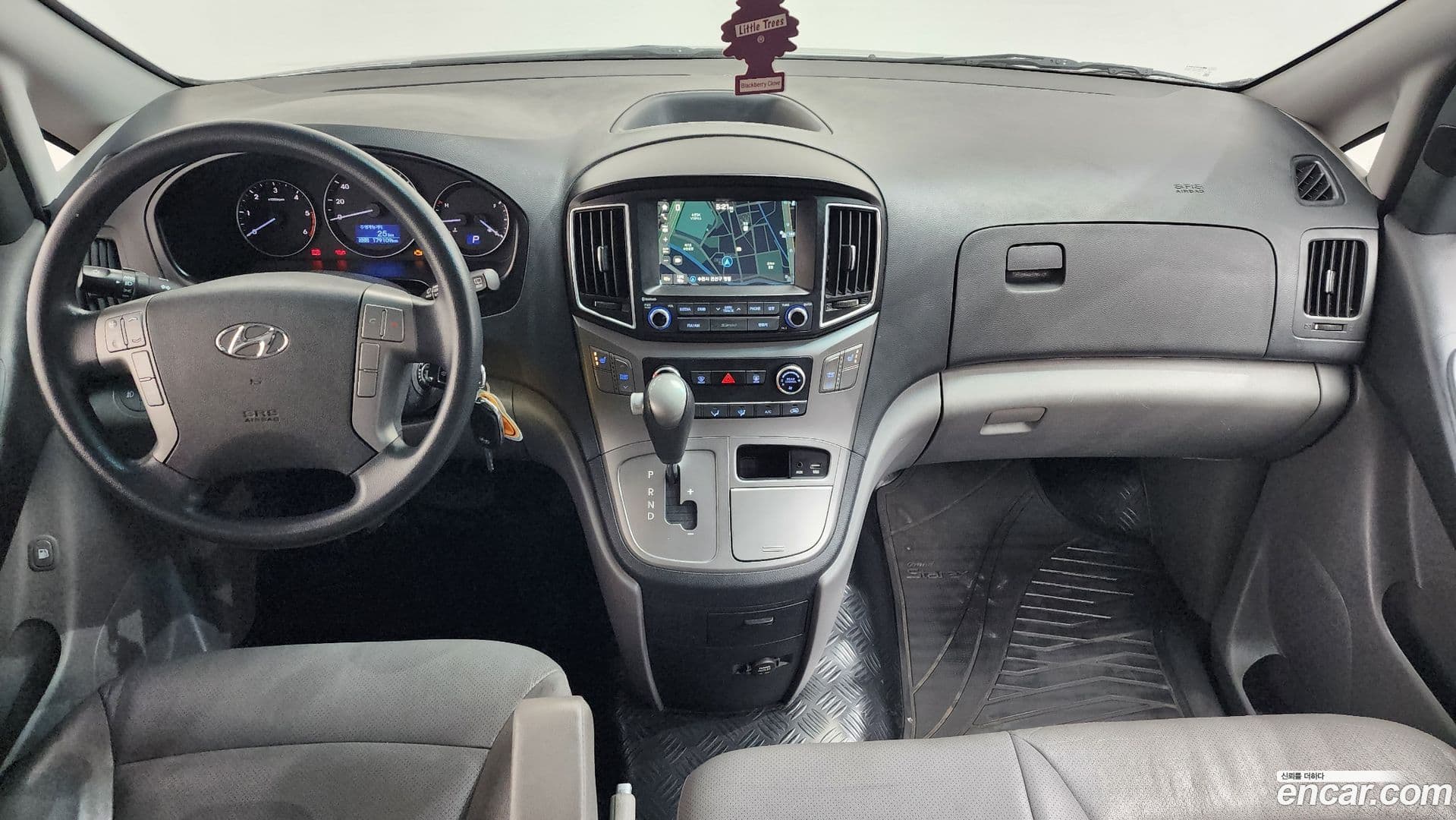 Main__Slider__Photo:Starex Hyundai 2017.4-6