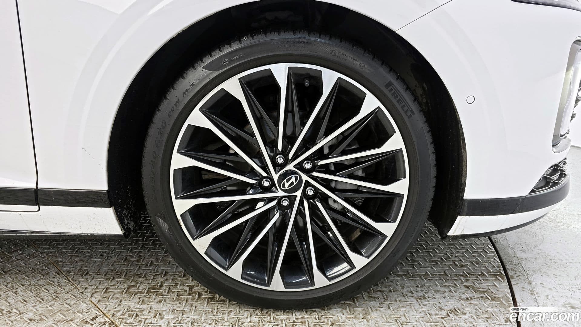 Main__Slider__Photo:Grandeur Hyundai 2023.1-4