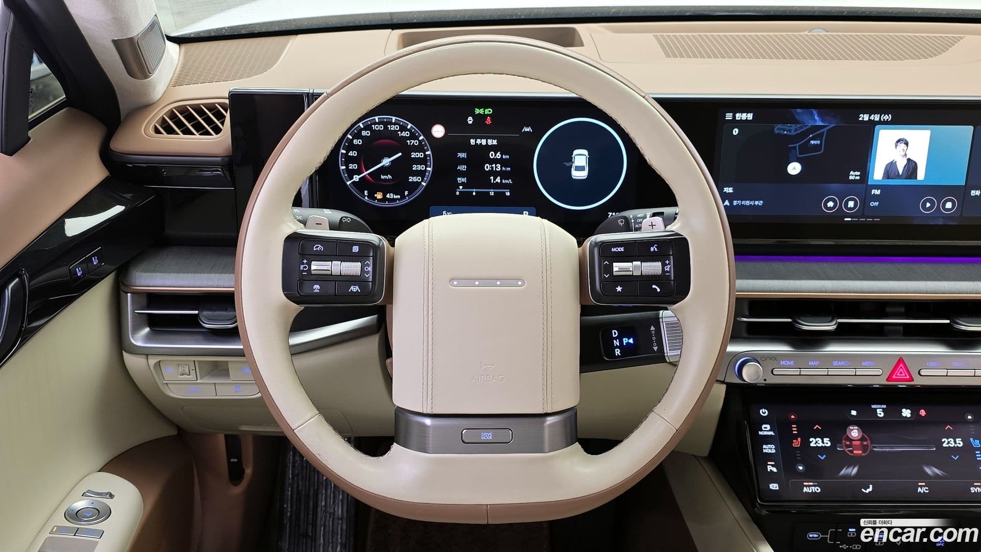 Main__Slider__Photo:Grandeur Hyundai 2023.1-12